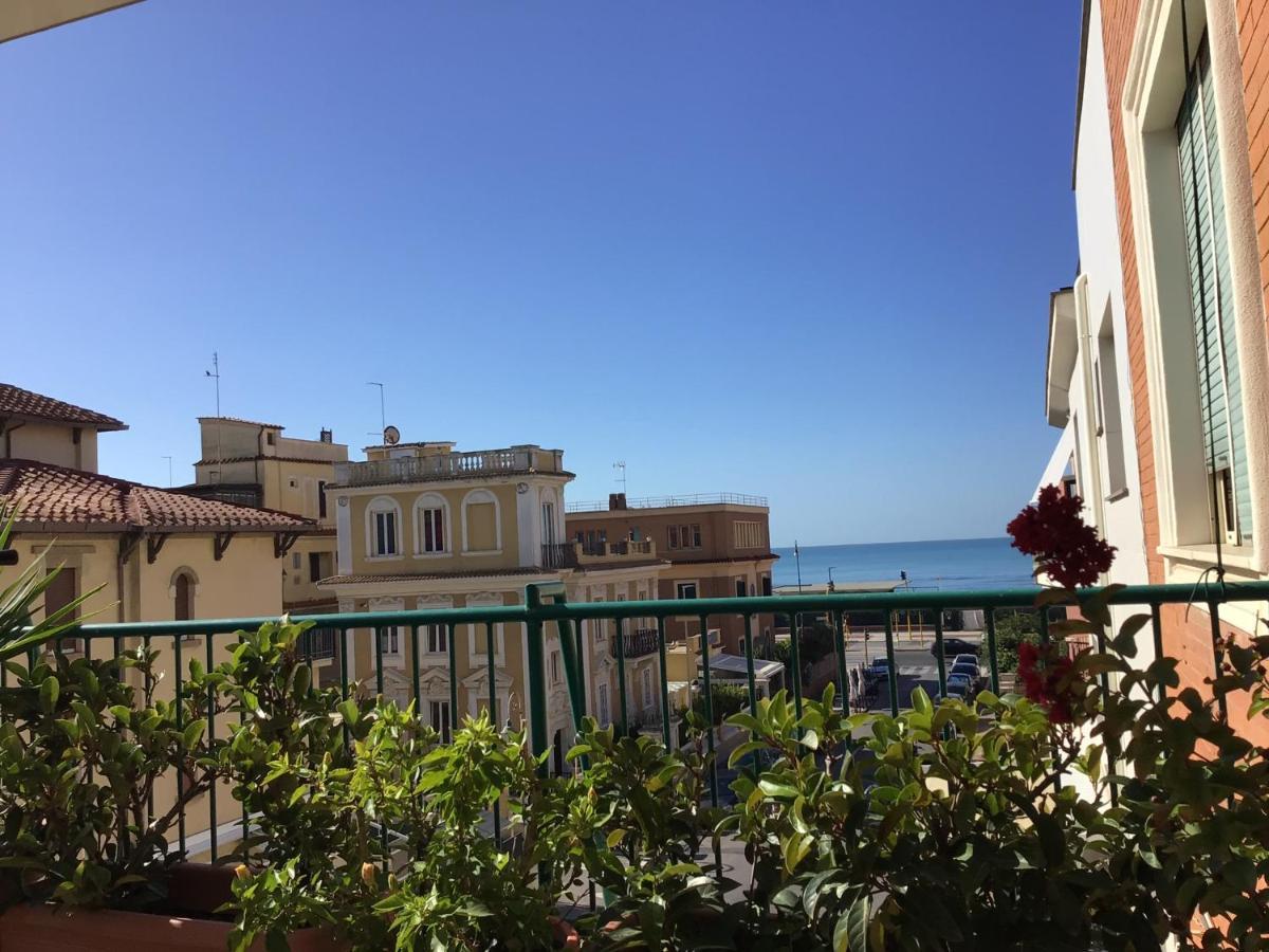 Ostia Bed And Beach Eksteriør billede